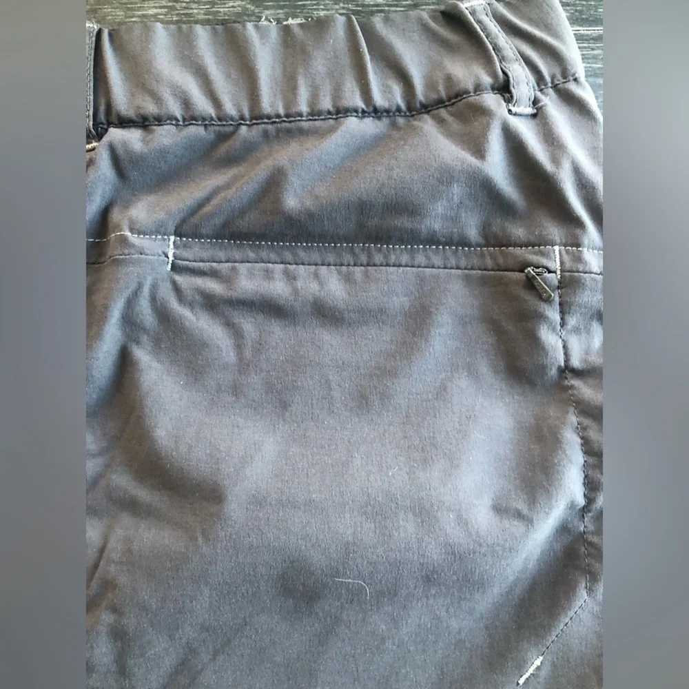 Eddie Bauer Active Fit Black Gray Skirt with Shorts size M